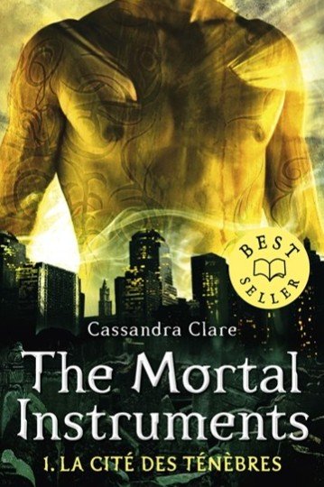 La Cité des ténèbres / The Mortal Instruments, tome 1 : La Coupe mortelle / La Cité des ténèbres